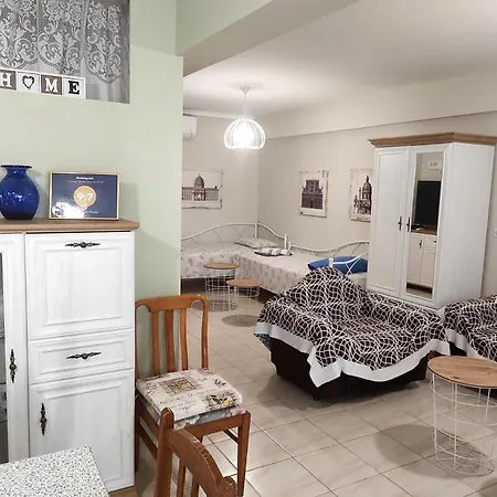 Retro House