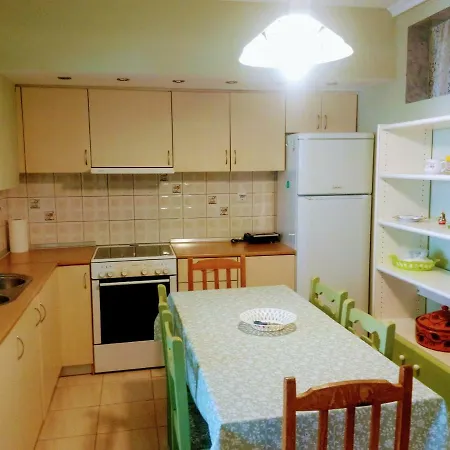 Ferienhaus Retro House Néa Péramos