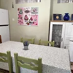 Holiday home Retro House Nea Peramos (Macedonia)